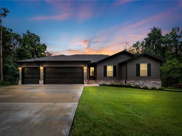 11 Kirkliston Ln, Bella Vista, AR 72715