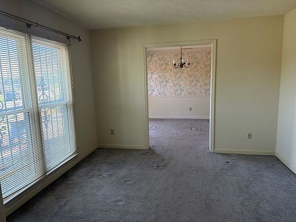 4th image of 1359 Kings Mountain Rd