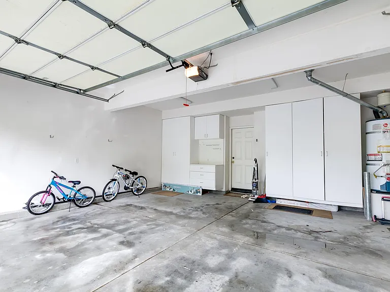 20 Canopy — Photo 30