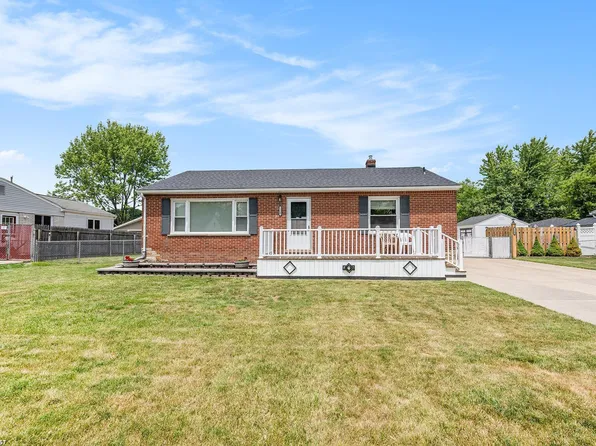 19845 Stafford St, Clinton Township, MI 48035