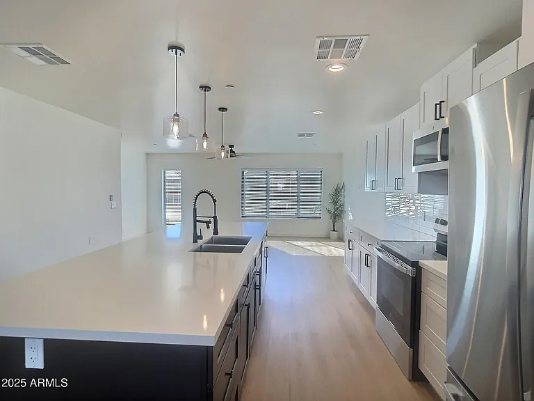 2502 E Paradise Ln #2 — Photo 12