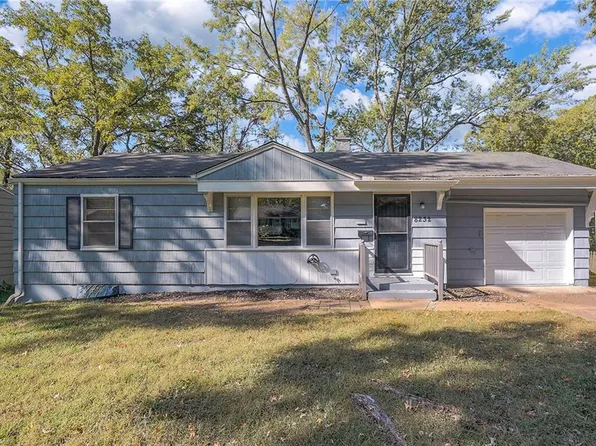 8232 Jarboe St, Kansas City, MO 64114