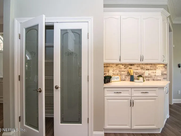 1579 Harrington Park Dr — Photo 10