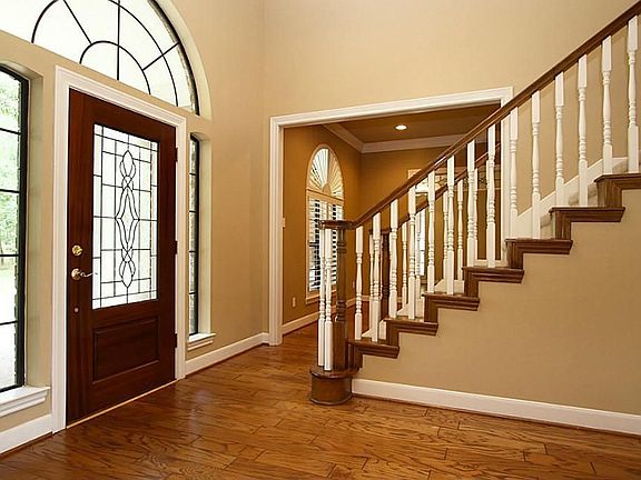 3rd image of 7802 Bee Hollow Ct