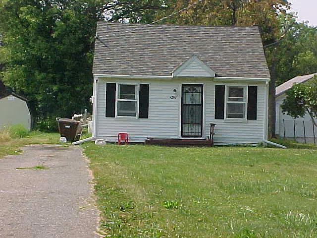 1911 Reo Rd