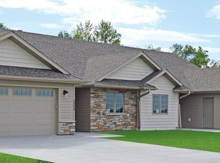 3339 Maple Leaf Loop S, Fargo, ND 58104