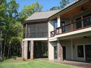 3rd image of 416 Lakeport Dr