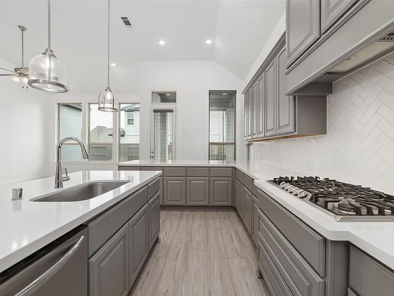 7315 Camden Crestwood Way — Photo 16