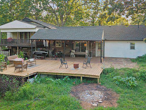 2nd image of 17135 S Creekwood Ct