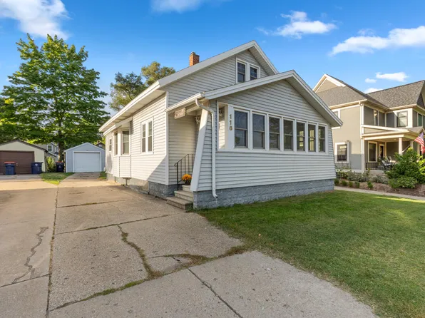 116 W 9th St, Holland, MI 49423