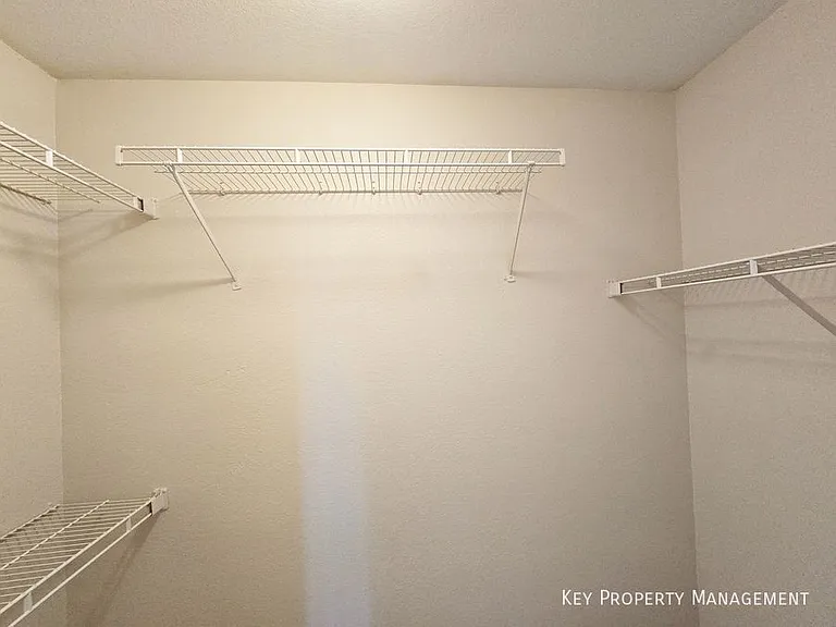 2817 Crystal Lantern Dr — Photo 23