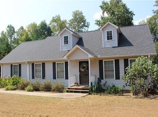 112 Sugar Maple Dr, Pickens, SC 29671