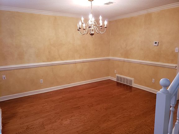 2nd image of 2046 Oak Springs Dr