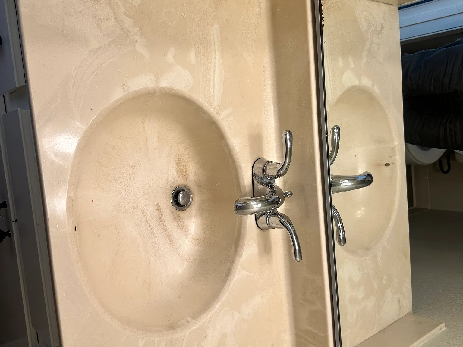 2 bed, $3,300 — Photo 4