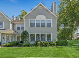 87 Leeward Ct, Port Jefferson, NY 11777