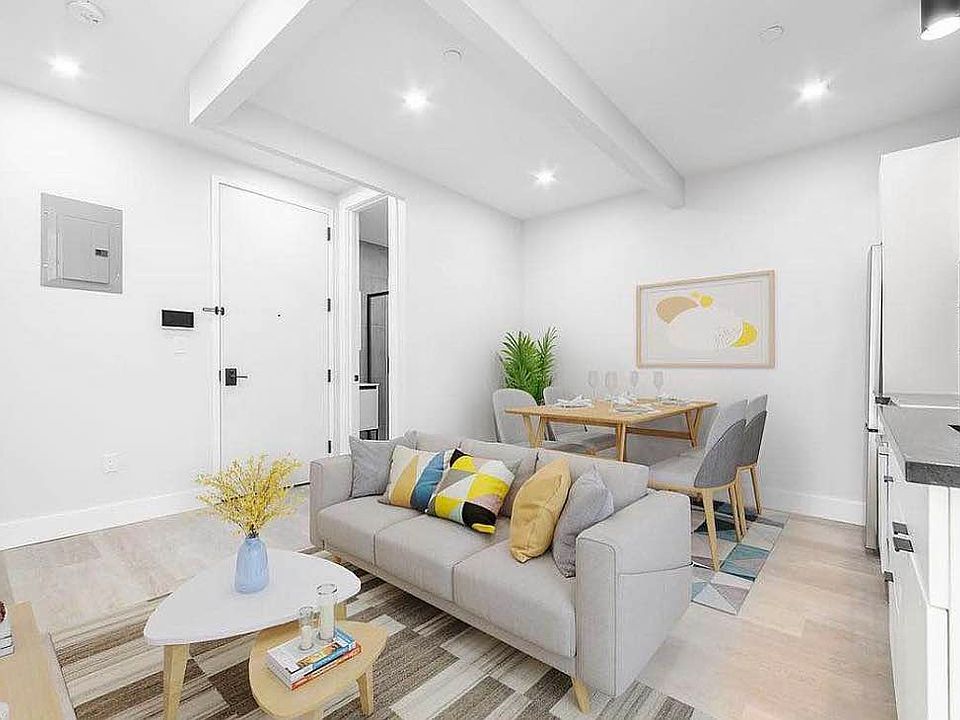 1st image of 727 De Kalb Ave #3B