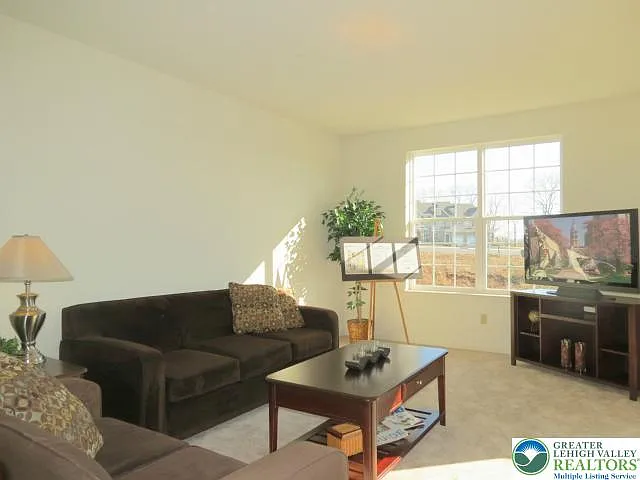 4565 Woodbrush Way — Photo 8