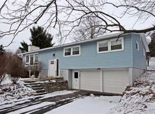 421 Churchill Ln, Fayetteville, NY 13066