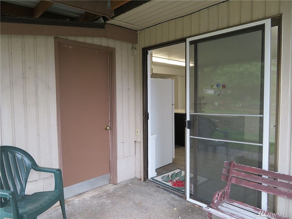 1st image of 21417 4th Ave S