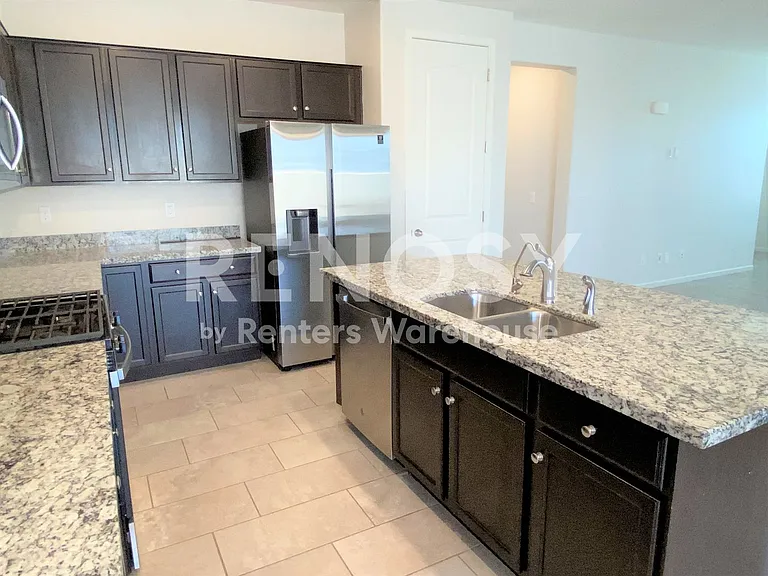 734 W Nova Pl — Photo 8