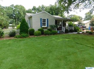 605 Curry St NW, Hartselle, AL 35640