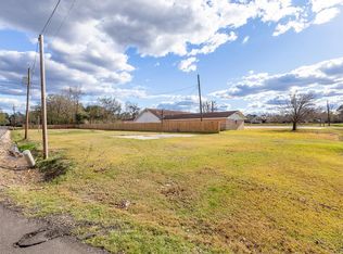 300-302 Avenue F, Huntington, TX 75949