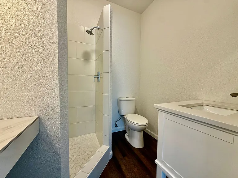 2505 N 48th St — Photo 12