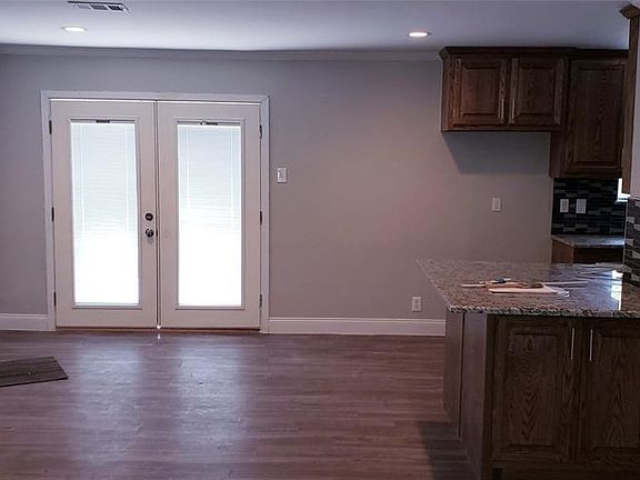 3rd image of 1034 Susan Dr