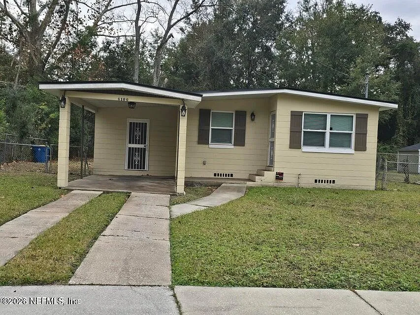 3 bed, 1.0 bath, 861 sqft, $1,500 — Photo 1