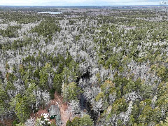 5th image of Acacia Valley Rd