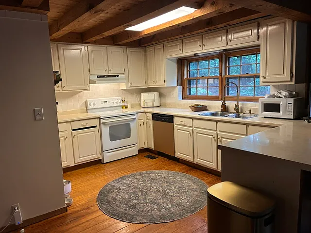 2805 Old Fountain Rd — Photo 3