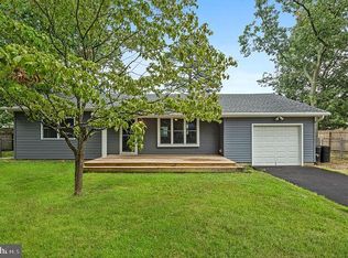 229 Chestnut Ln, Forked River, NJ 08731