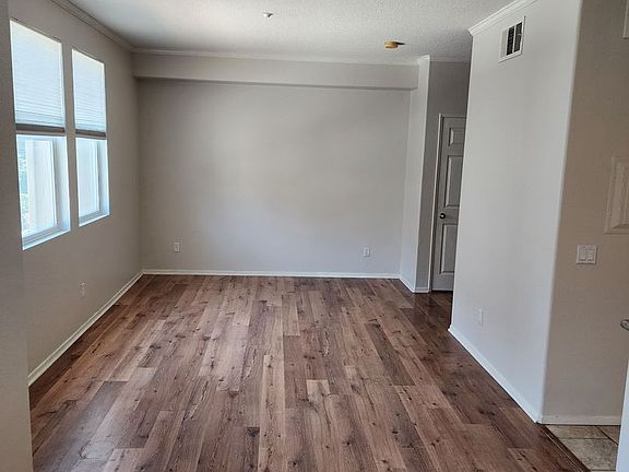5th image of 16910 Bixby St Unit 19
