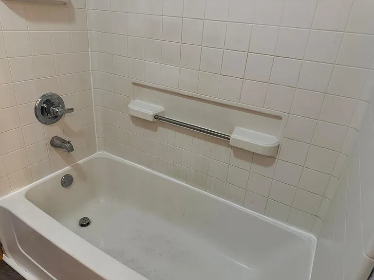 2208 Rebecca Cir — Photo 16