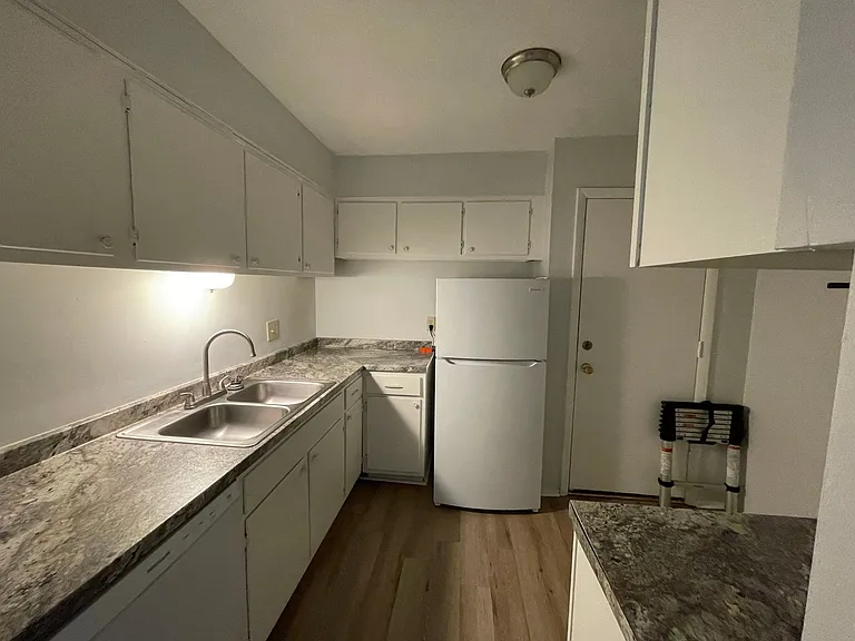 2020 Continental Ave #228 — Photo 5