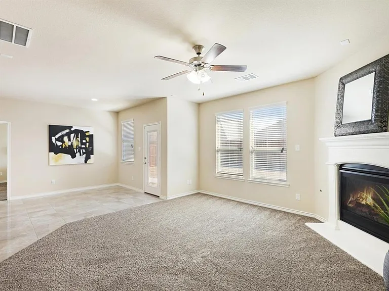 2109 Lake Hawthorne Trl — Photo 9