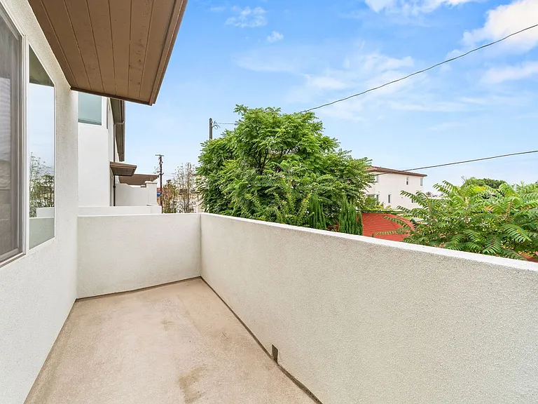 129 N 5th St #F — Photo 7