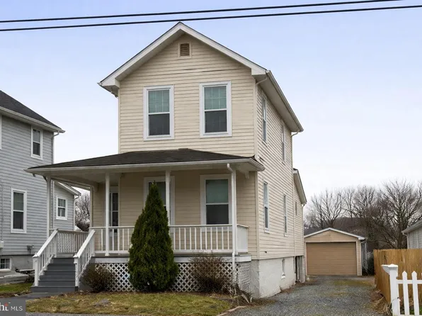 5945 Addison Rd, Capitol Heights, MD 20743