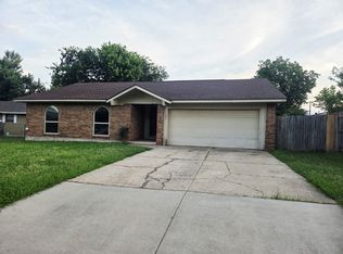 105 SW 16th St, Moore, OK 73160