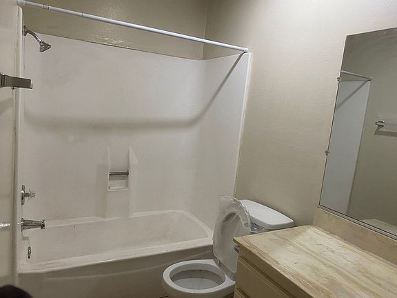 5th image of 724 S Chapel Ave #11