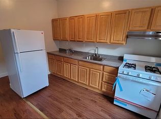 3086 W 1st St #R10, Brooklyn, NY 11224