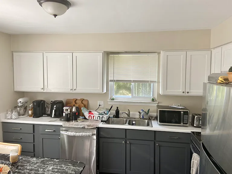 2144 Washtenaw Ave — Photo 2