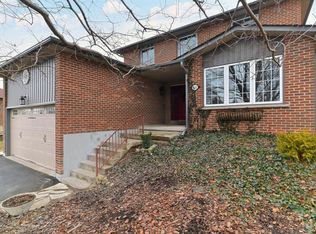 48 Portland Cres, Newmarket, ON L3Y6A5