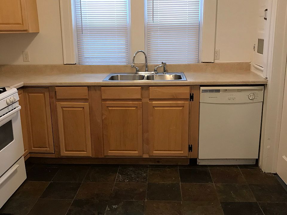2nd image of 1001 Newton Ct