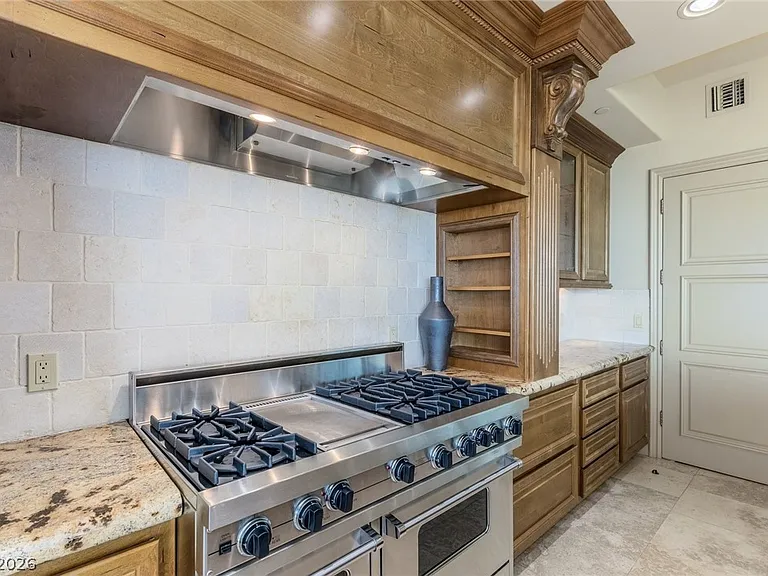 9103 Alta Dr #703 — Photo 9