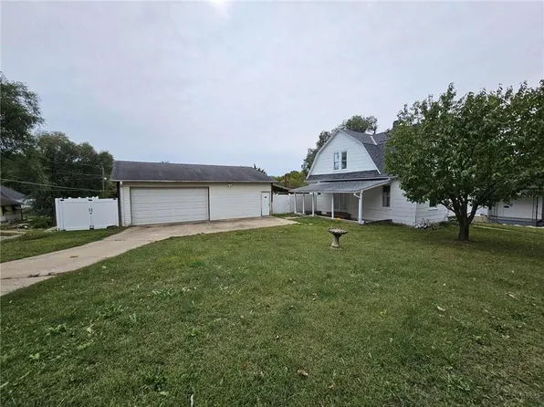 524 E Kansas Ave, Saint Joseph, MO 64504