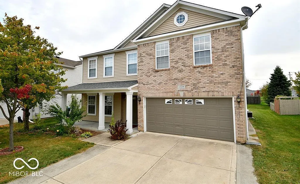 4 bed, 3.0 bath, 2688 sqft, $2,400 — Photo 2