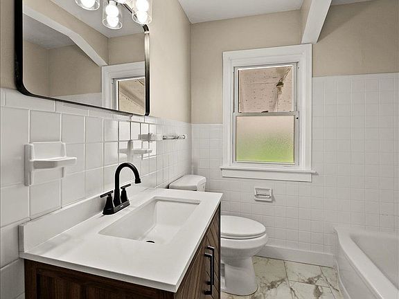 4th image of 204 Stevenson Rd