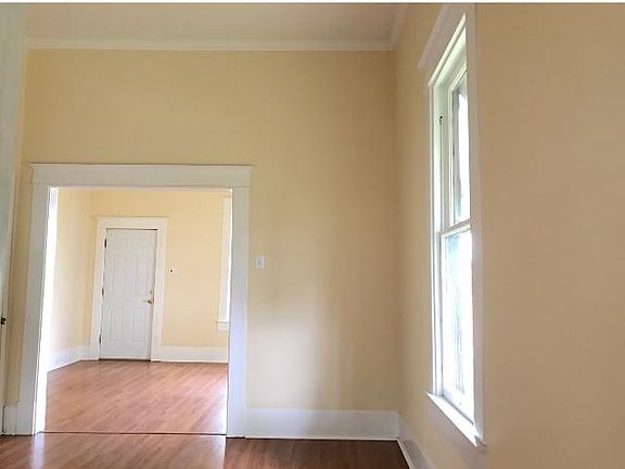 2nd image of 611 11th St