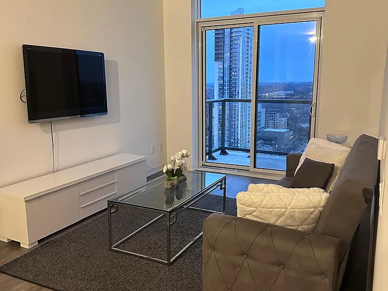 55 Duke St W #2506 — Photo 14